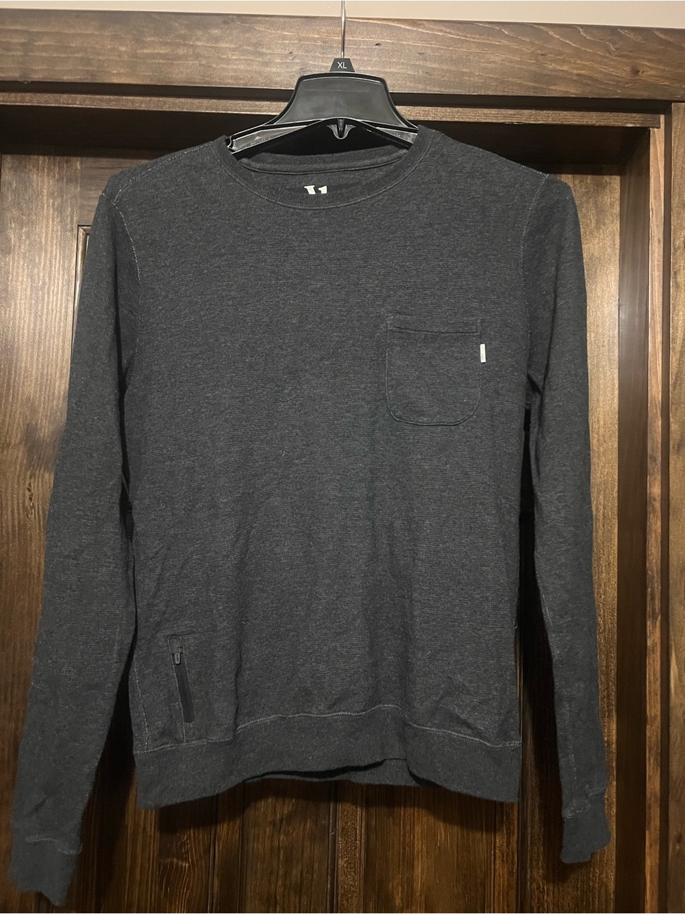 Vuori Charcoal Logo Crewneck pullover sweater